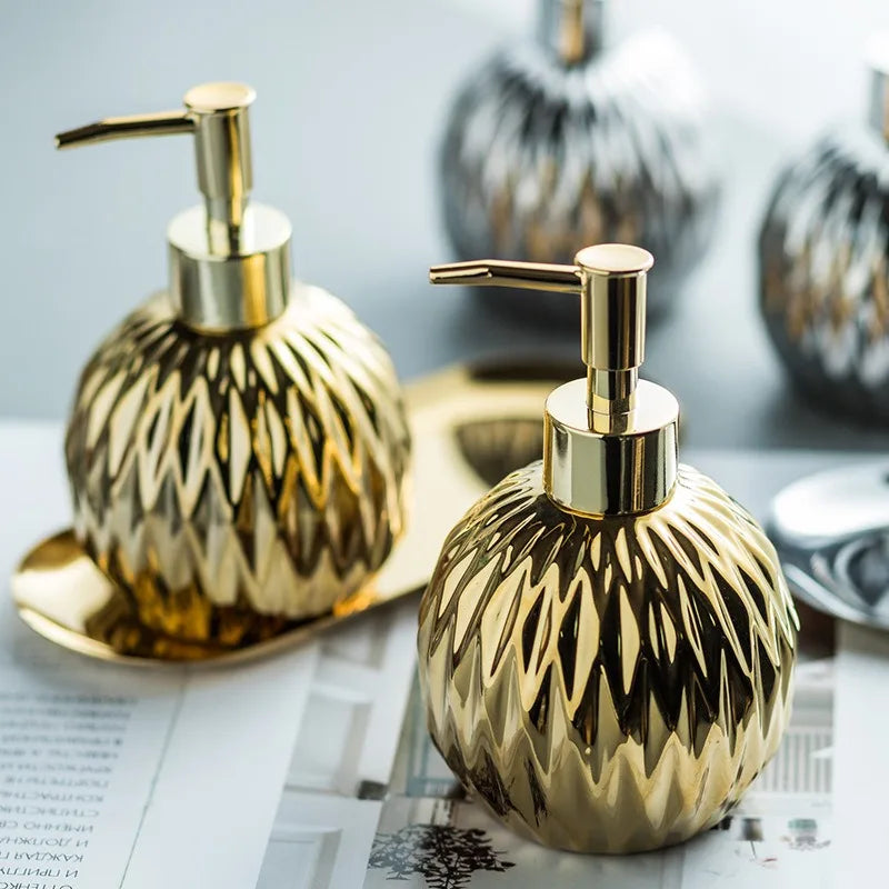 Distributeur Savon Doré avec Plateau Inox — Décoration Salle de Bain