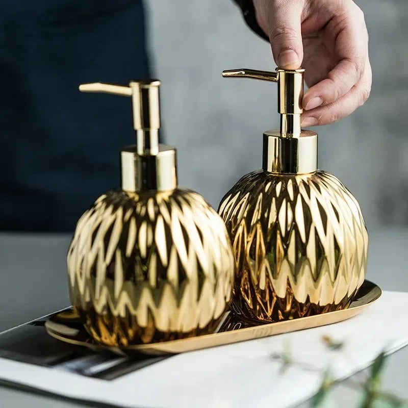 Distributeur Savon Doré avec Plateau Inox — Décoration Salle de Bain