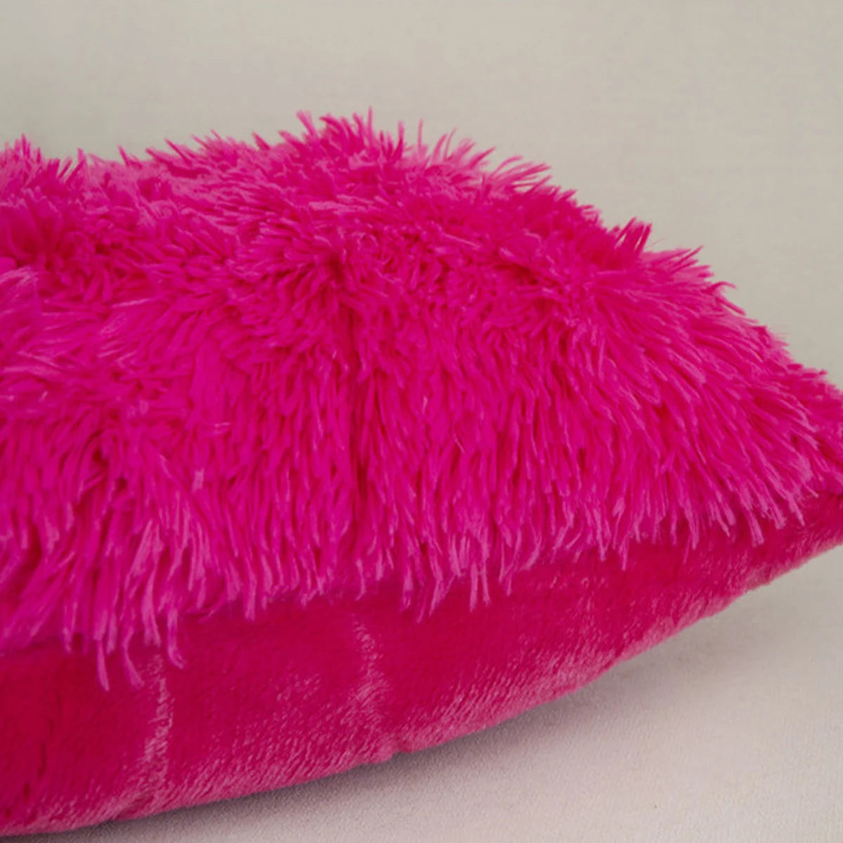 Lot 2 Housses Coussin Fausse Fourrure Luxe — Canapé & Chambre